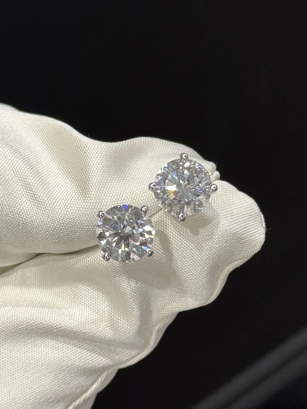 No name ROUND 3.01-3.02 CT D/VVS2-VS1 DIAMOND EARRINGS (GIA) nn3.01-3.02 3