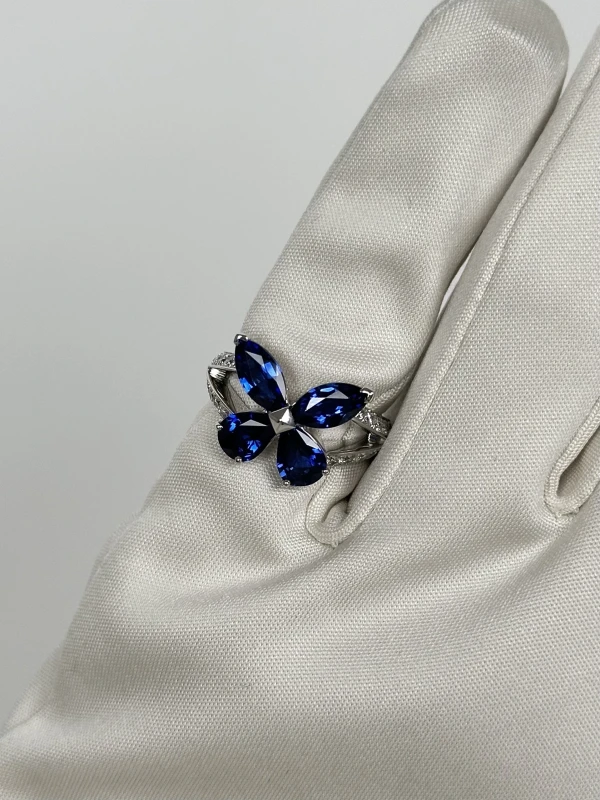 GRAFF CLASSIC SAPPHIRE BUTTERFLY RING RGR118 4