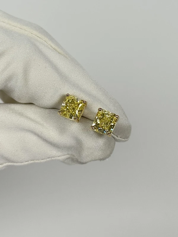 СЕРЬГИ NO NAME DIAMOND STUDS 2.58 - 2.73 CT FANCY INTENSE YELLOW/VVS2 (GIA) NN2.58-2.73 3