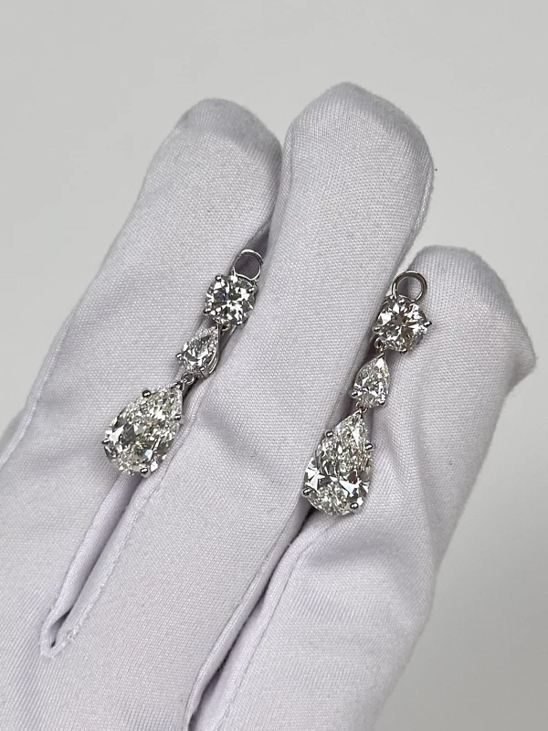 Earrings without a brand PEAR DIAMOND 3.01 - 3.01 CT G/VVS-VS EARRINGS (GIA) NN3.01-3.01GIA 3