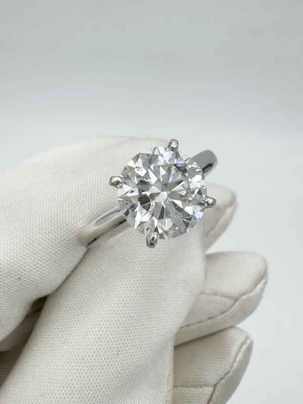 СЕРЬГИ NO NAME ROUND DIAMOND RING 3.01 CT G/SI2 (GIA) NNR3.01 CT G/SI2 (GIA) 3