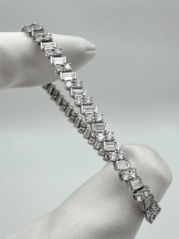 Cartier Reflection de Cartier bracelet, diamonds (SIZE 16) H6023616 2