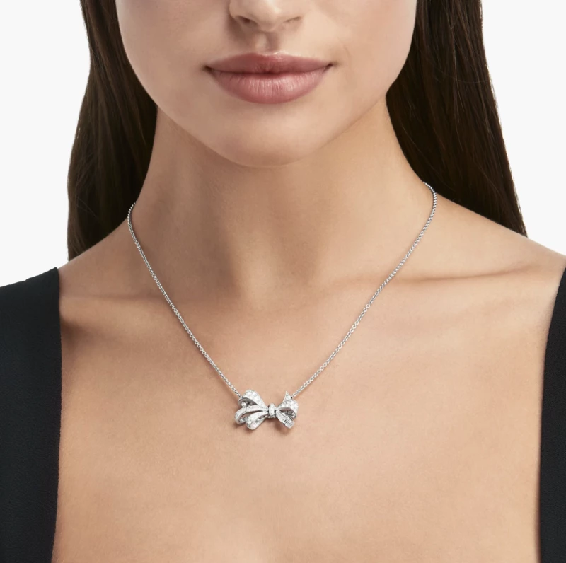 GRAFF TILDA`S BOW CLASSIC DIAMOND PENDANT RGP564 1