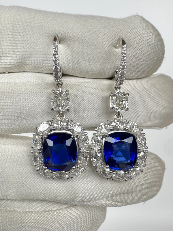 Earrings without a brand CUSHION SAPPHIRE 5.16-5.10 CT "ROYAL BLUE" EARRINGS (GRS, GIA) SAP5.16-5.10 5