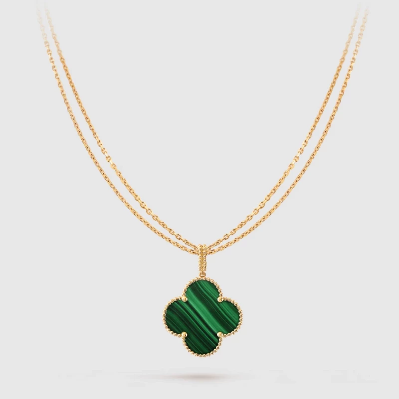 Van Cleef & Arpels. Magic Alhambra Long Necklace, 1 motif VCARO3MG00 1