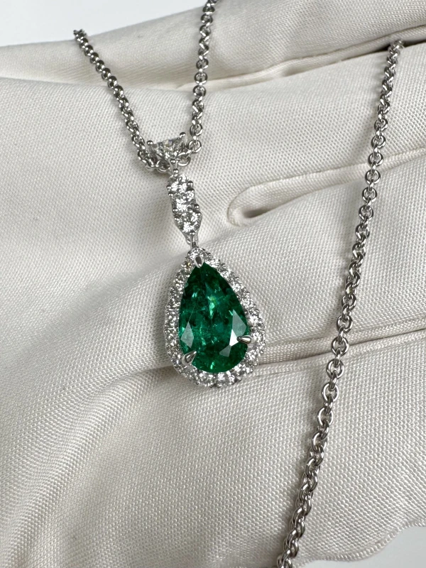 No name PEAR EMERALD 2.10 CT PENDANT EM2.10CT 4