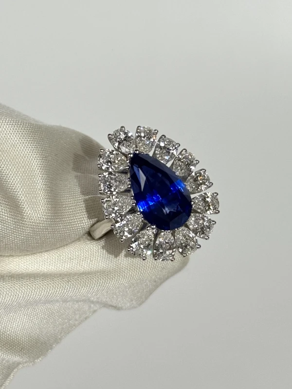 VERDI JEWELLERY КОЛЬЦО С САПФИРОМ 5.40 CT И БРИЛЛИАНТАМИ 3.37 СТ 5.40 CT 3