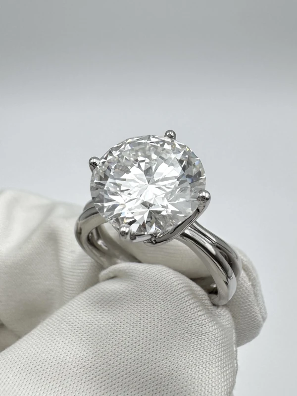 No name ROUND DIAMOND 5.03 CT F/VVS2 RING (GIA) NN5.03 F/VVS2 3
