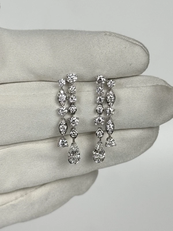 Graff White Gold Pear Shape And Round Diamond Earrings RGE2009 3
