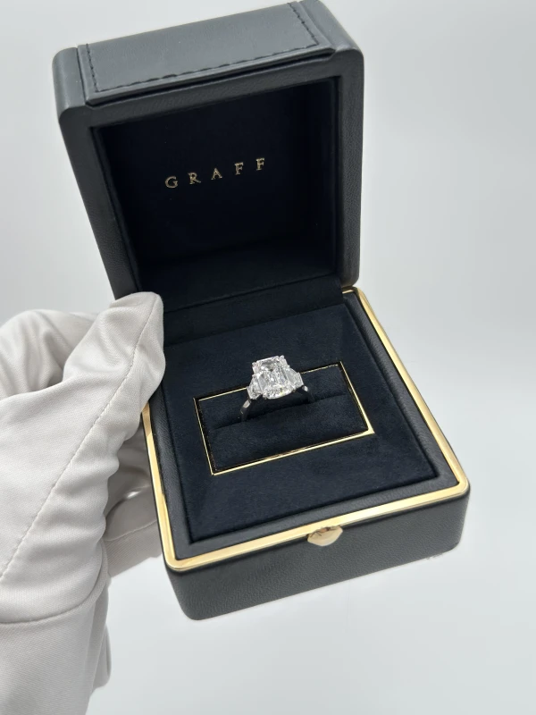 Graff Emerald Diamond 5.06 ct H/VVS2 Ring (GIA) RGR5.06 7