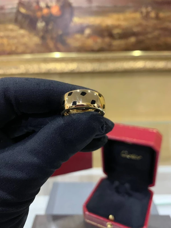 Cartier PANTHER SPOTTED LAQUER RING, YELLOW GOLD CARTIER PANTHERE 4