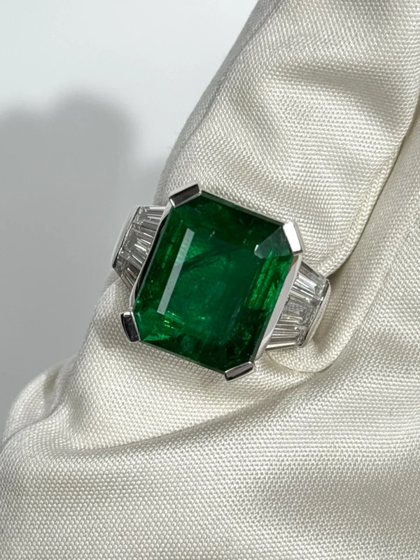 Verdi Jewellery КОЛЬЦО С ИЗУМРУДОМ 10.00 CT И БРИЛЛИАНТАМИ 1.76 CT E/VVS 10.00 ct 4