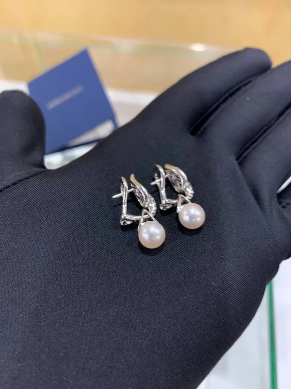 Mikimoto LAUREL AKOYA PEARL AND DIAMONDS EARRINGS MEA 10128 ADXW 3