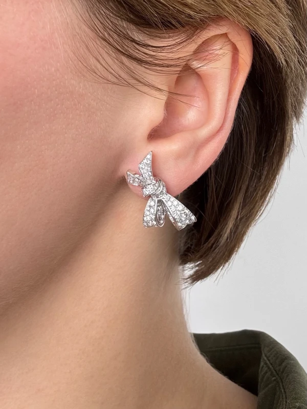 GRAFF TILDA’S BOW DIAMOND STUD EARRINGS RGE1646 5