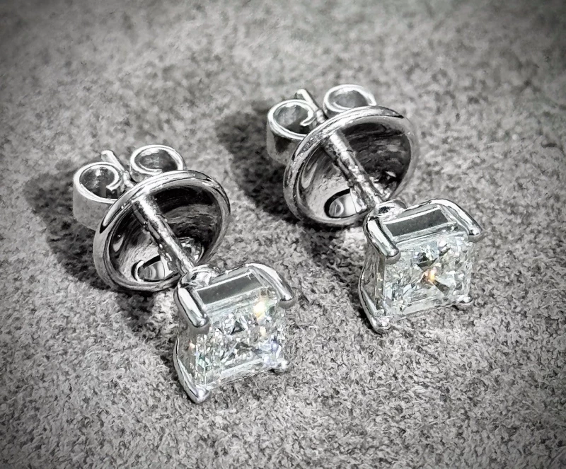 Earrings without a brand DIAMOND EARRINGS 0.70 - 0.71 G/VVS2-VS2 0.70 - 0.71 G/VVS2-VS2 3