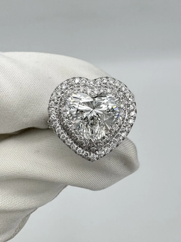 Earrings without a brand HEART DIAMOND 3.03 CT G/VS2 RING (GIA) NN3.03g/vs2 2