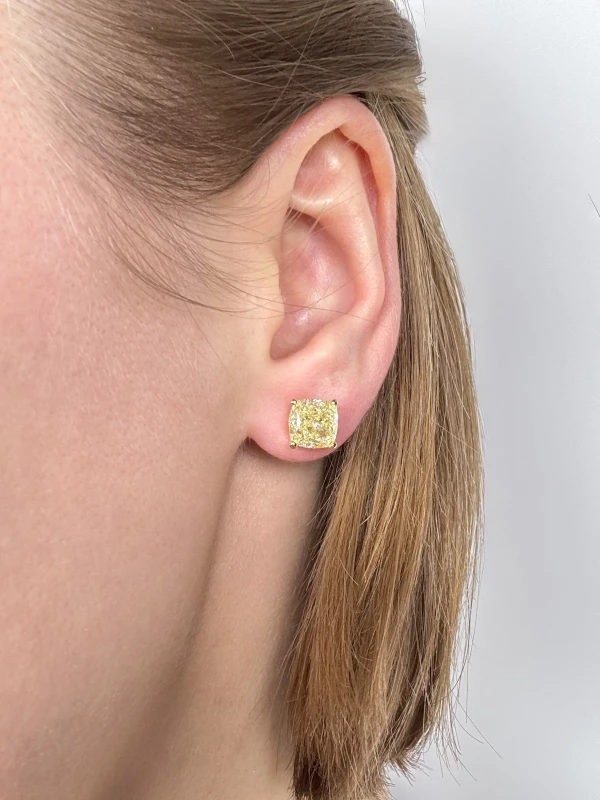 No name CUSHION DIAMOND 3.01 - 3.01 CT FANCY YELLOW/VS2 EARRINGS (GIA) NN3.01-3.01FY 2