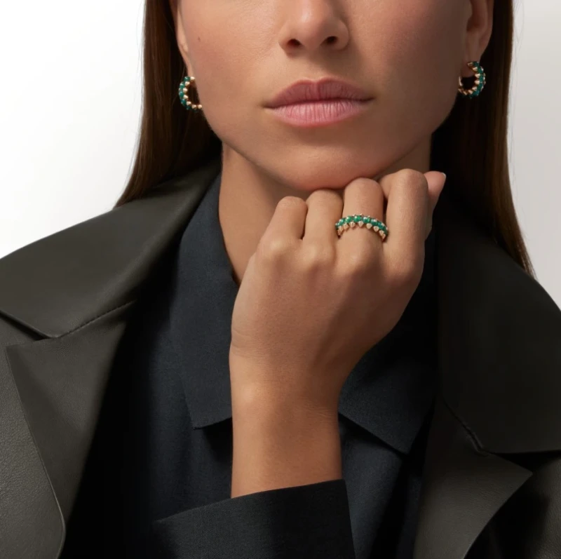 Cartier Clash de Cartier earrings, Agate B8301542 2