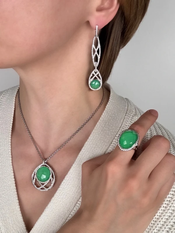 Stephen Webster Quartz and diamond set Stephen Webster set 050324 2