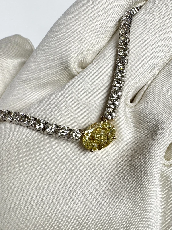 DeRosa OVAL 3.00 CT FANCY LIGHT YELLOW/VS2 DIAMOND NECKLACE N17501246B 4