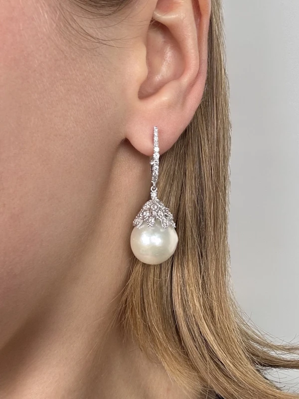 Yvel PEARL & DIAMOND EARRINGS E-3-ALE-SS1DW 2