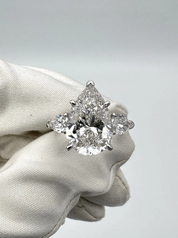 Earrings without a brand DIAMOND 5.01 CT RING (SIZE 52) NN5.01CT.PEAR 2