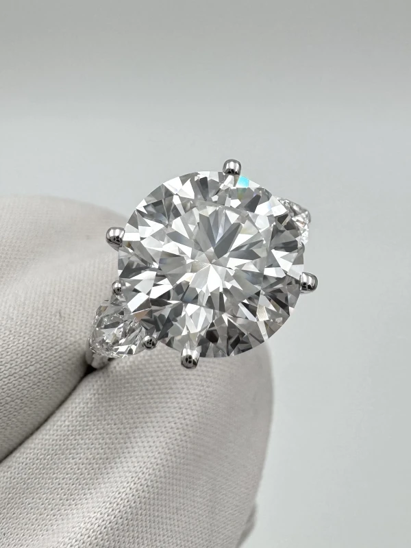 No name ROUND DIAMOND 5.39 CT E/VVS2 RING (GIA) NN5.39ct 2