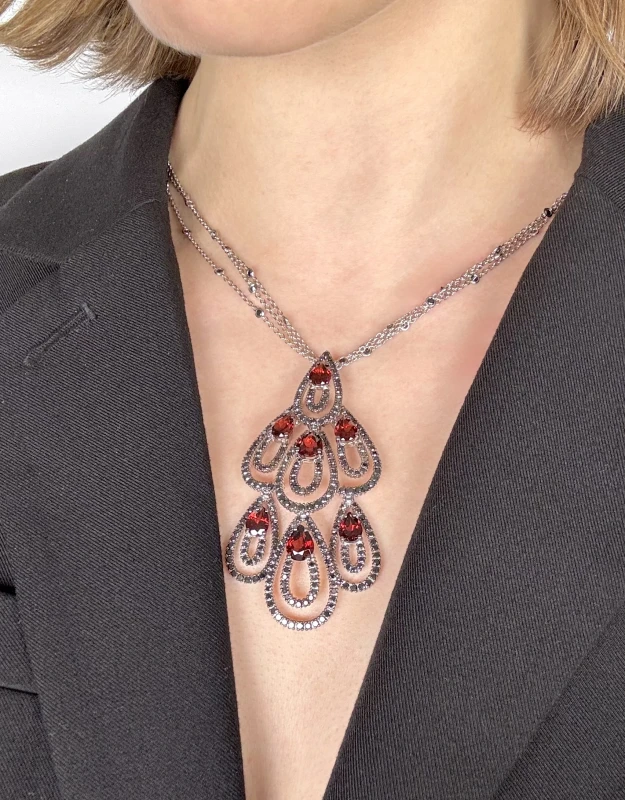 Damiani Garnet and Black Diamonds Set Dset0604 4