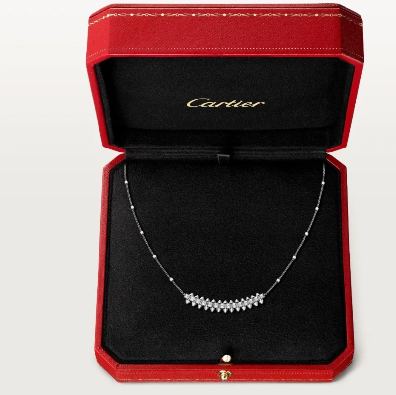Cartier Clash de Cartier pendant, small model B7225045 3