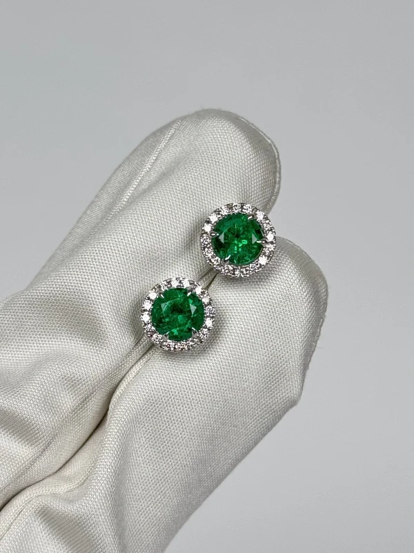DeRosa EMERALD EARRINGS 1.42 - 1.60 CT VIVID TO INTENSE GREEN (ZAMBIA) E5103542 2