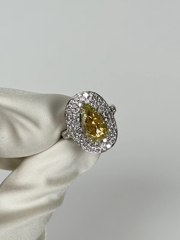 Earrings without a brand КОЛЬЦО С БРИЛЛИАНТАМИ 3.10 СТ FANCY YELLOW/VS NNFY3.10CT1211 3