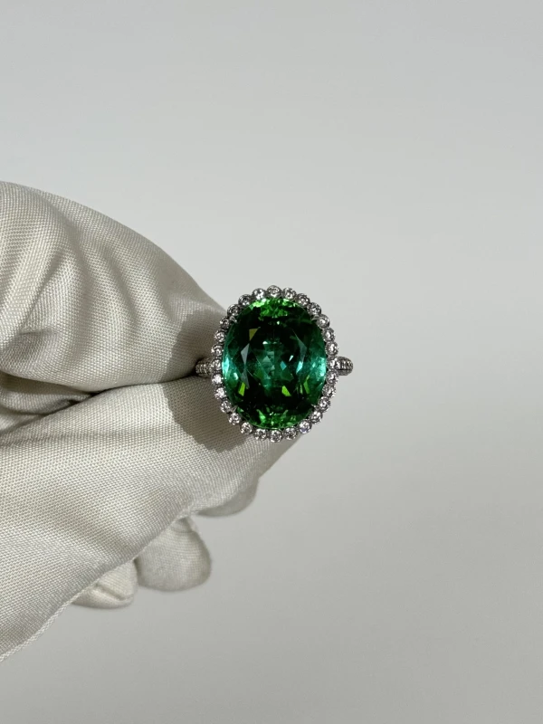 Tiffany & Co OVAL TOURMALINE 14.05 CT RING (SIZE 54) 166/87/74625215 2