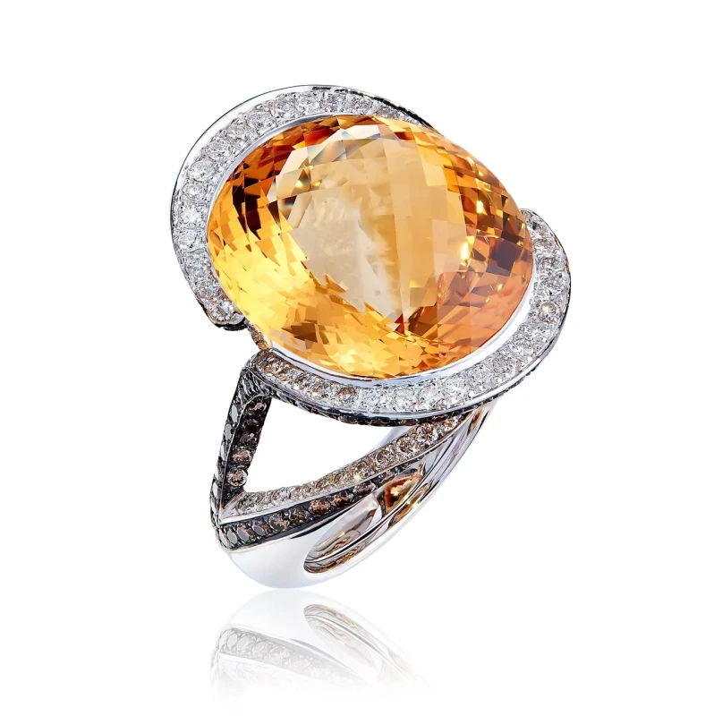 SPINEL AND DIAMOND RING (SIZE 52 )