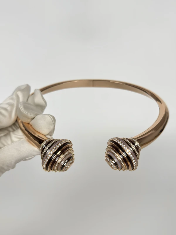 Cartier TROCADERO LIMITED EDITION NECKLACE N7405100 3