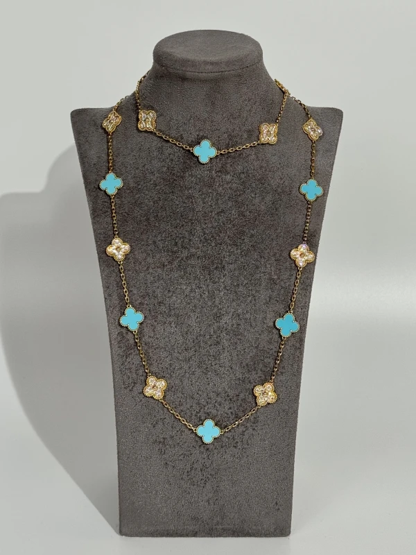 Van Cleef & Arpels. Van Cleef & Arpels Vintage Alhambra 20 Motif Necklace Turquoise Diamonds & Yellow 18K Gold Hardware VCA turquoise 3