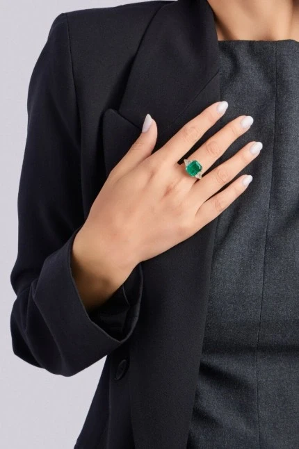 Bvlgari COLOMBIA EMERALD 5.97 CT GREEN RING (AGL) BVG5.97 2