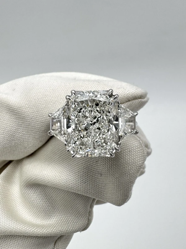 СЕРЬГИ NO NAME КОЛЬЦО С БРИЛЛИАНТОМ 5.02 СТ H/VS2 (GIA) NN5.02 CT H/VS2 (GIA) 2