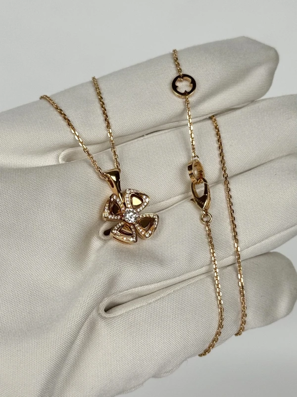 Bvlgari Fiorever Pendant 356223 5