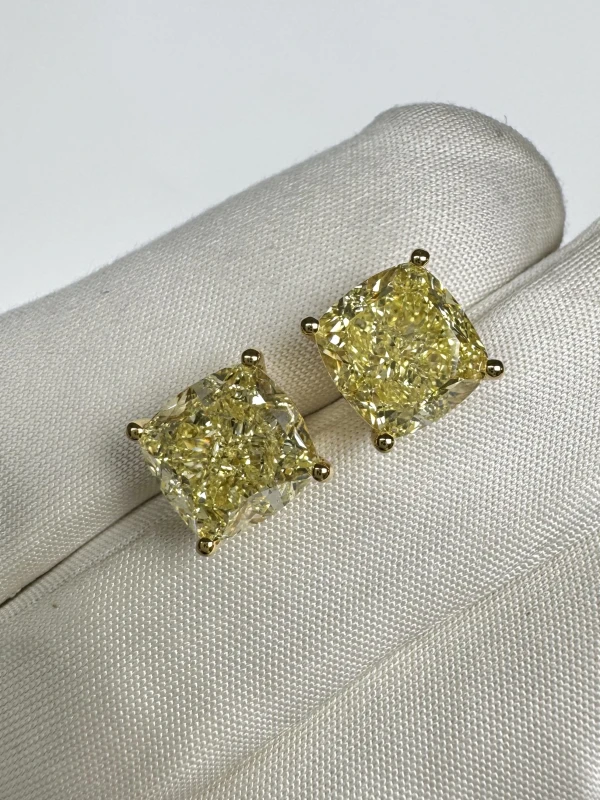 Earrings without a brand CUSHION DIAMOND 5.01-5.01 CT FANCY YELLOW/VS2 EARRINGS (GIA) nn5.01-5.01ct FY/VS2 6