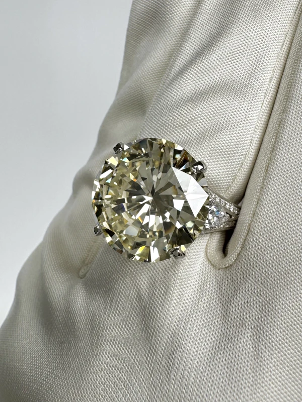 No name ROUND DIAMOND 14.66 CT N/VS1 RING (SIZE 56) NN14.66 CT N/VS1 4