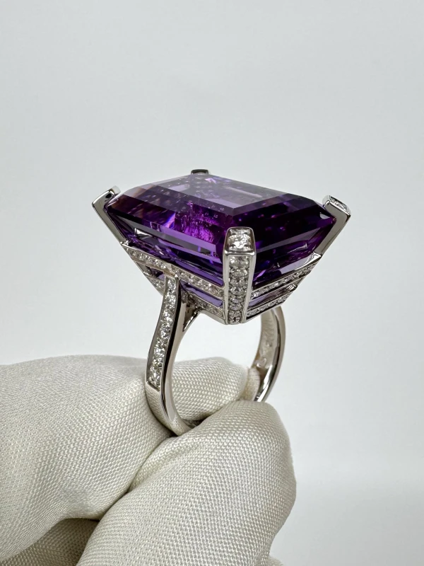 RalfDiamonds AMETHYST 29.87 CT & DIAMOND 1.07 CT RING RD29.87CT11 3