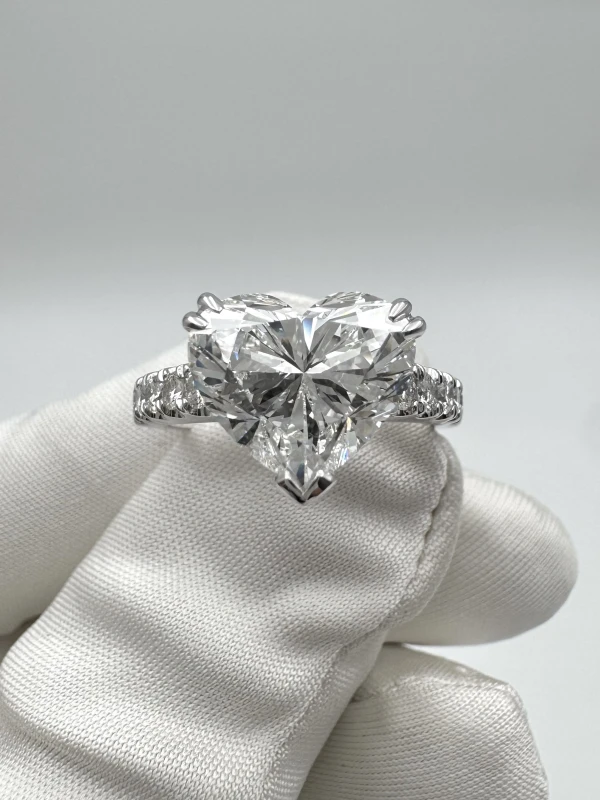 No name HEART DIAMOND 4.01 CT G/VVS2 RING (SIZE 54) GIA EXEX nn4.01ct G/VVS2 3