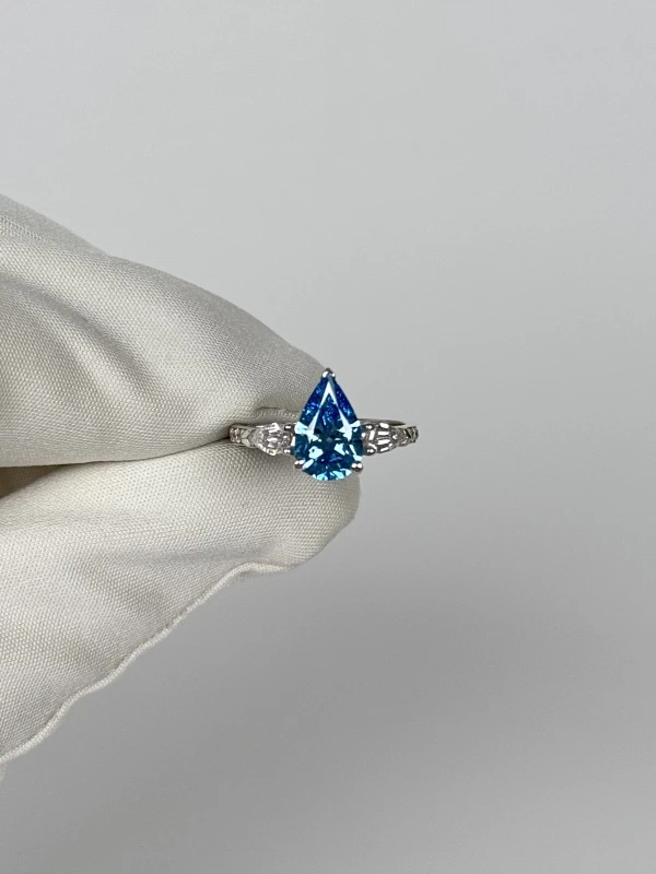 No name PEAR DIAMOND 2.02 CT FANCY VIVID GREENISH BLUE*/SI1 RING (GIA) NN2.02Blue 2