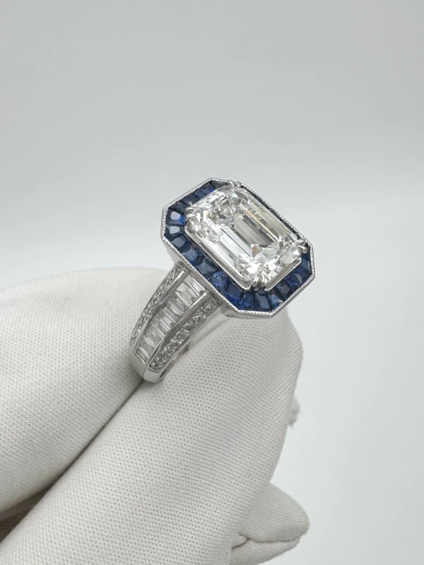 No name DIAMOND RING 4.09 CT F/VS2 (GIA) 4.09 CT F/VS2 3