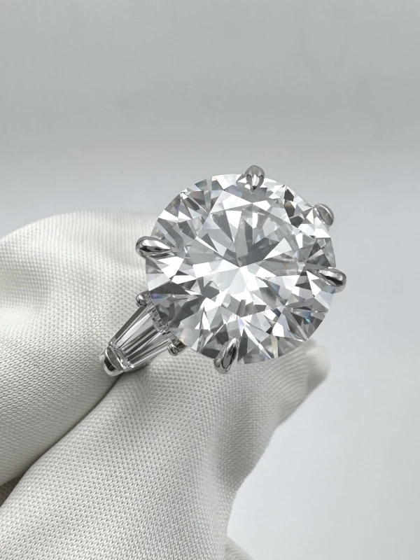 No name DIAMOND 11.91 ct. D/VVS1   GIA 11.91 ct. D/VVS1 6
