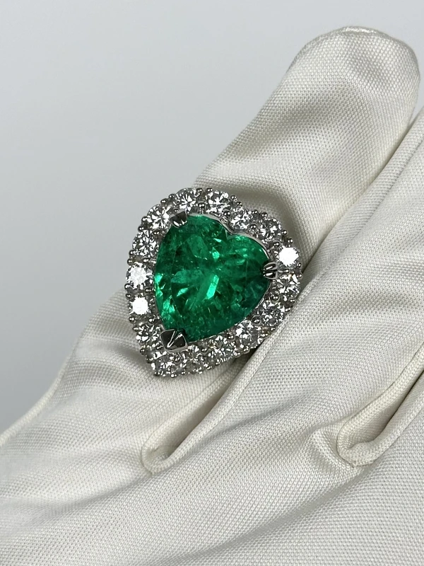 No name КОЛЬЦО С ИЗУМРУДОМ 10.23CT VIVID GREEN COLOMBIA GRS 10.23ct vivid 6