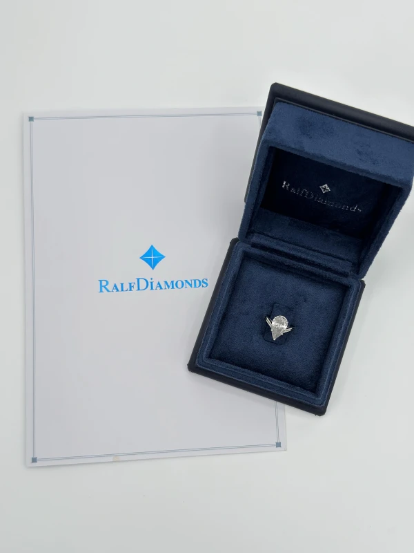 RalfDiamonds PEAR DIAMOND 3.01 CT E/I1 RING 3.01 CT E/I1 3