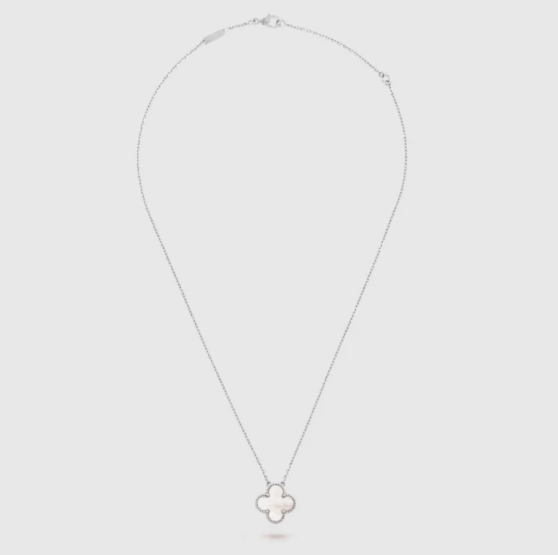 Van Cleef & Arpels VINTAGE ALHAMBRA PENDANT VCARF48700 1