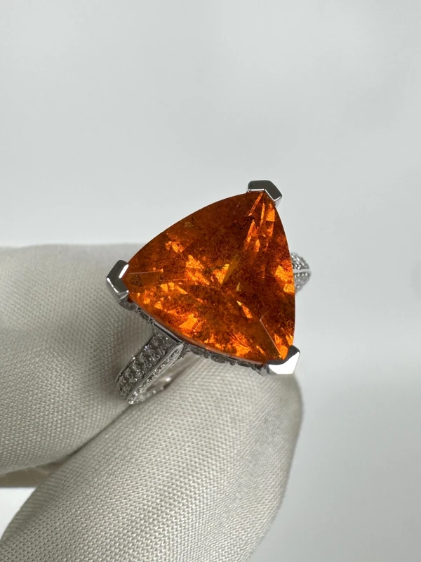 No name NATURALE SPESSARTITE GARNET 8.00 CT RING (SIZE 51) NN8.00 CT 3