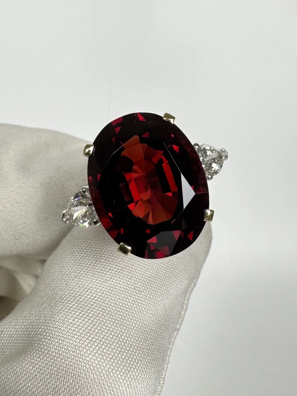 Earrings without a brand OVAL SPINEL 15.14 CT VIVID TO DEEP RED RING (GRS) NN 15.14 CT 3